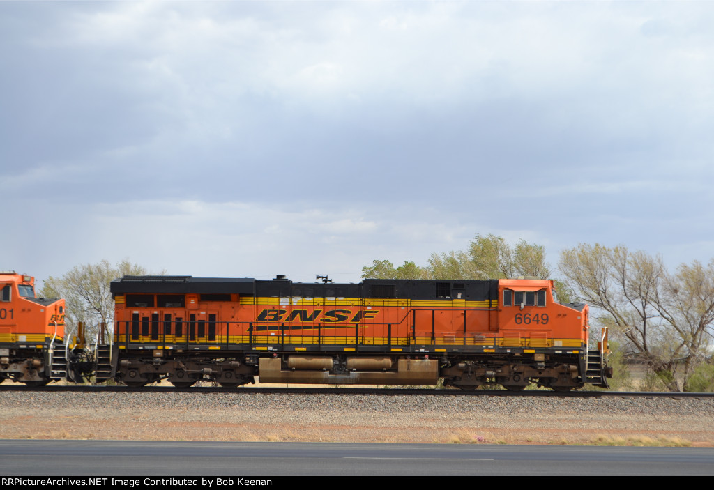 BNSF 6649